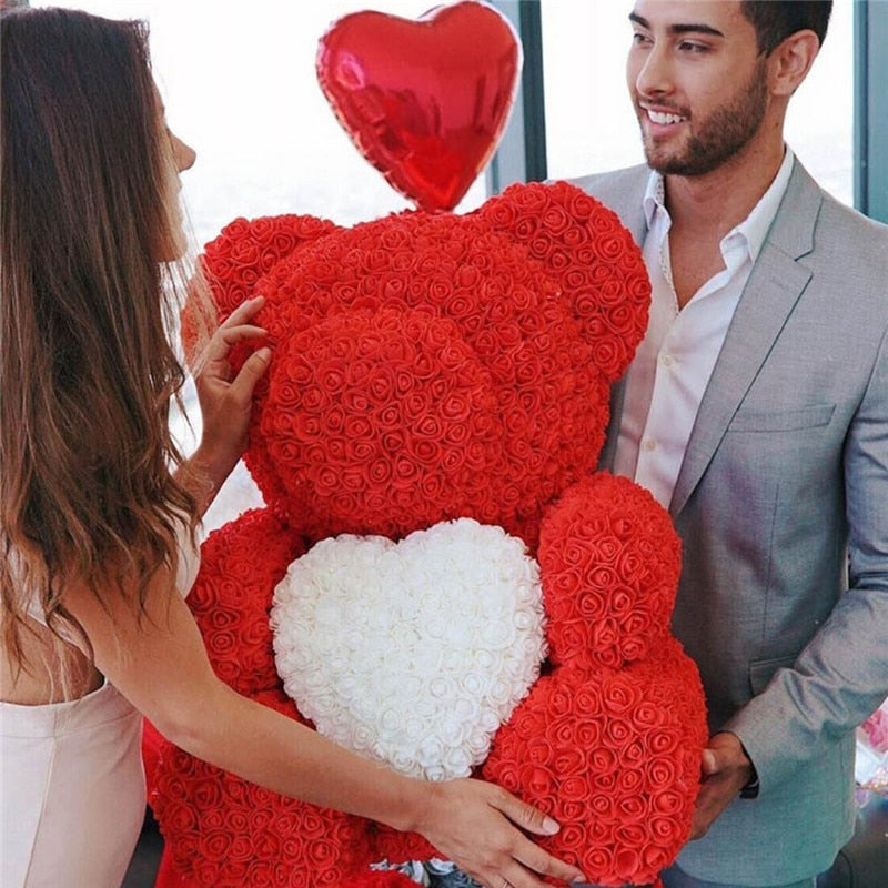 Ours en peluche coeur rose pour les amoureux.