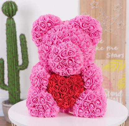 Ours en peluche coeur rose pour les amoureux.