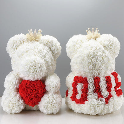 Ours en peluche coeur rose pour les amoureux.